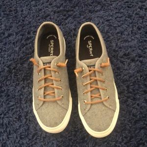Women’s Sperry wool shoes size 8